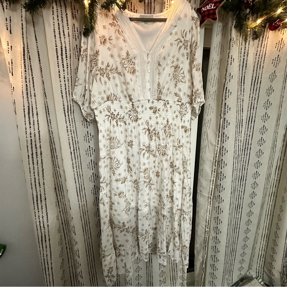 J. Gee Elegant White Maxi Dress